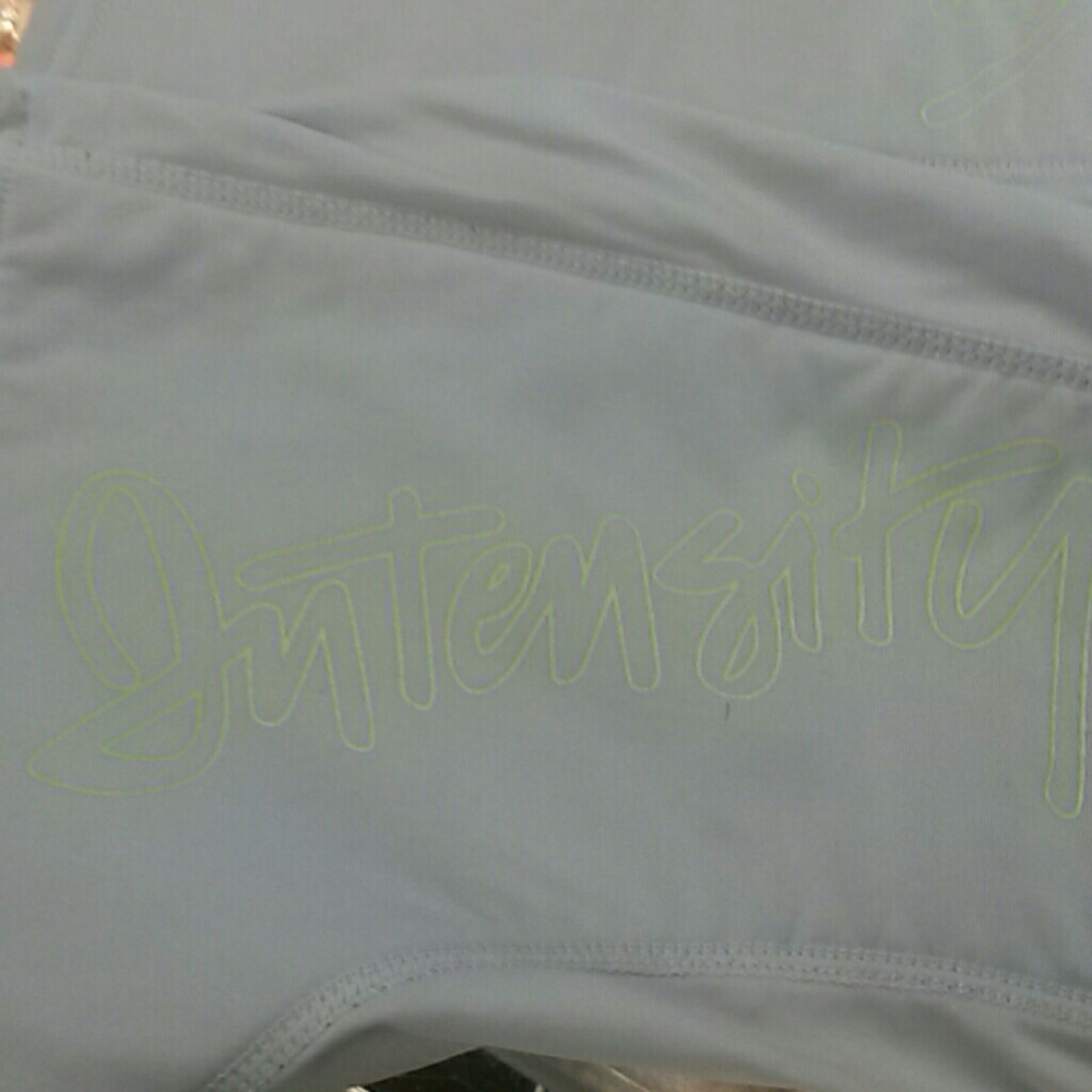 Intensity shorts - Picture 3 of 3